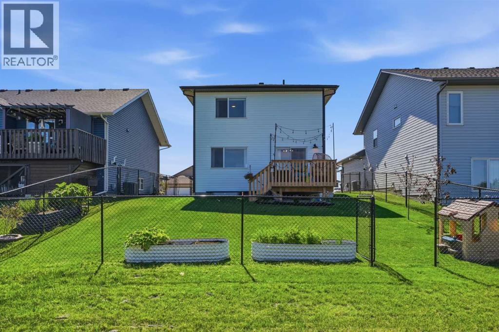 644 Robinson Avenue, Penhold, Alberta  T0M 1R0 - Photo 33 - A2342822
