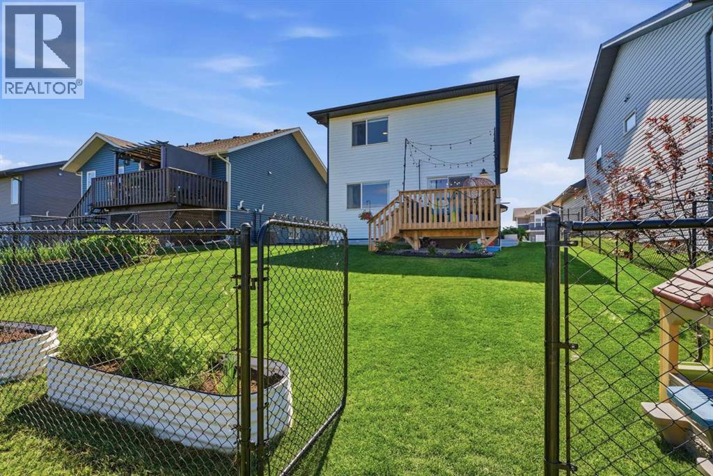 644 Robinson Avenue, Penhold, Alberta  T0M 1R0 - Photo 32 - A2342822