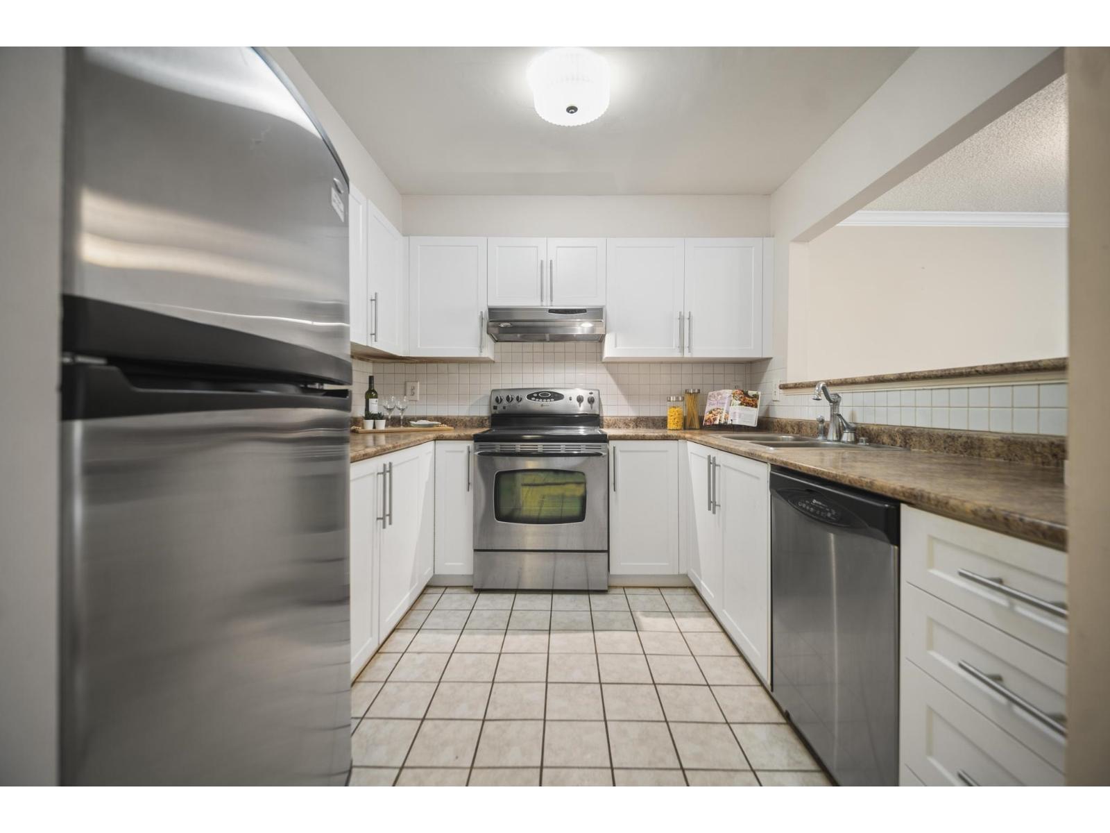 310 1280 Fir Street, White Rock, British Columbia  V4B 4B1 - Photo 9 - R3167539