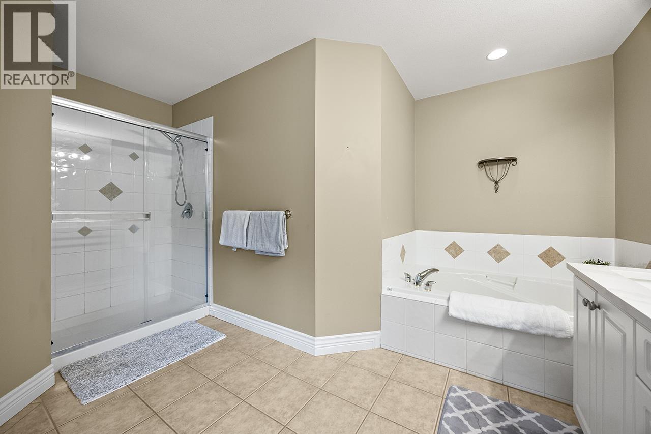 3376 Plateau Boulevard, Coquitlam, British Columbia  V3E 3R3 - Photo 31 - R3132813