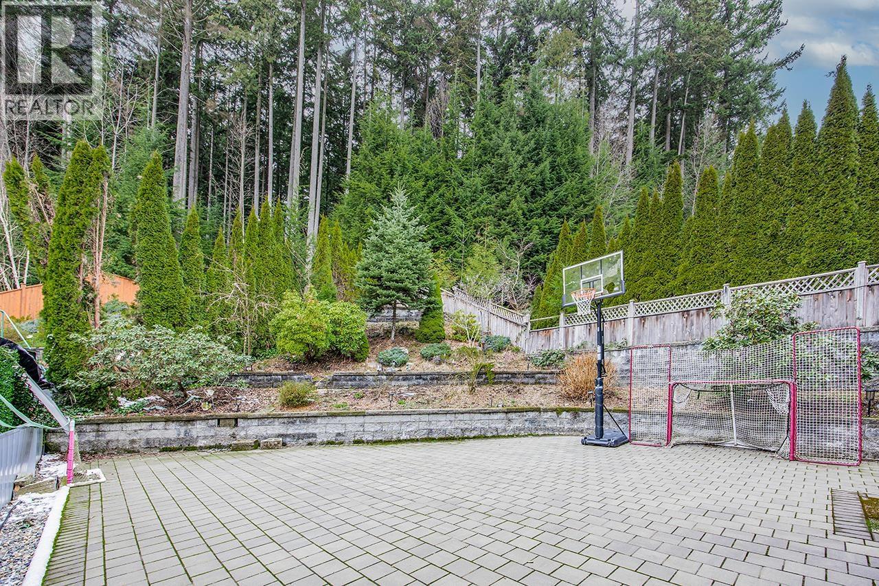 3376 Plateau Boulevard, Coquitlam, British Columbia  V3E 3R3 - Photo 3 - R3132813