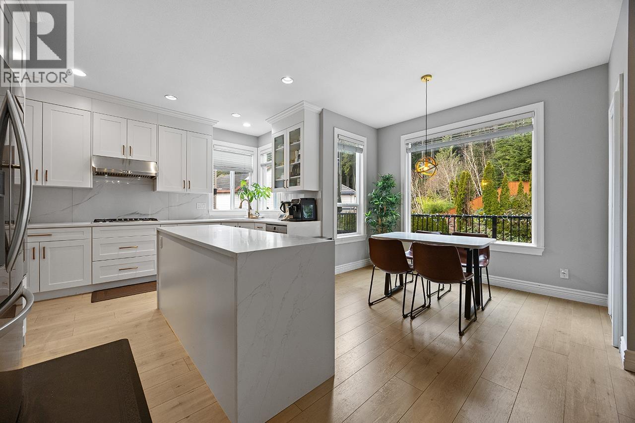 3376 Plateau Boulevard, Coquitlam, British Columbia  V3E 3R3 - Photo 22 - R3132813