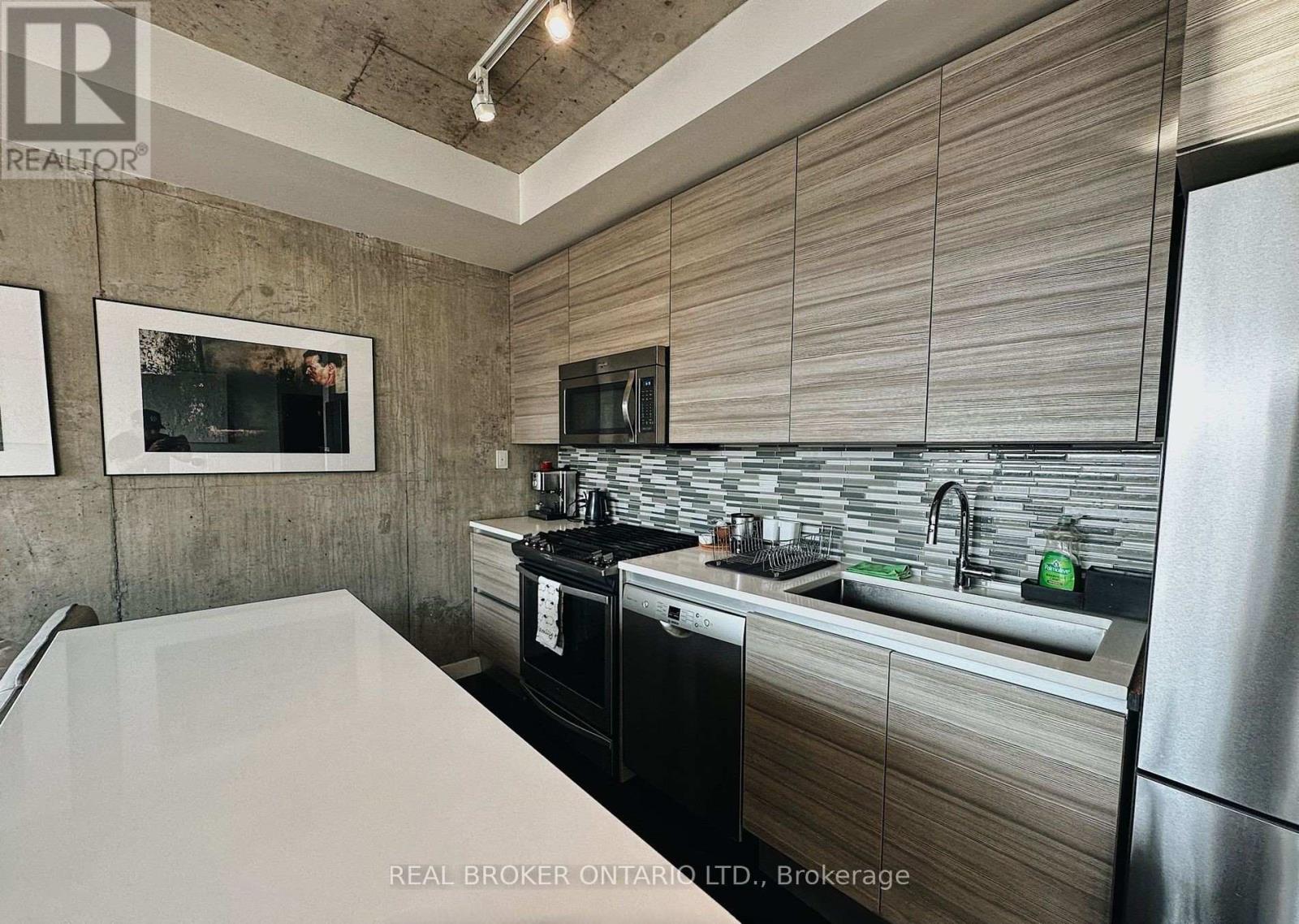 605 - 111 Bathurst Street, Toronto, Ontario  M5V 0M9 - Photo 13 - C13825252