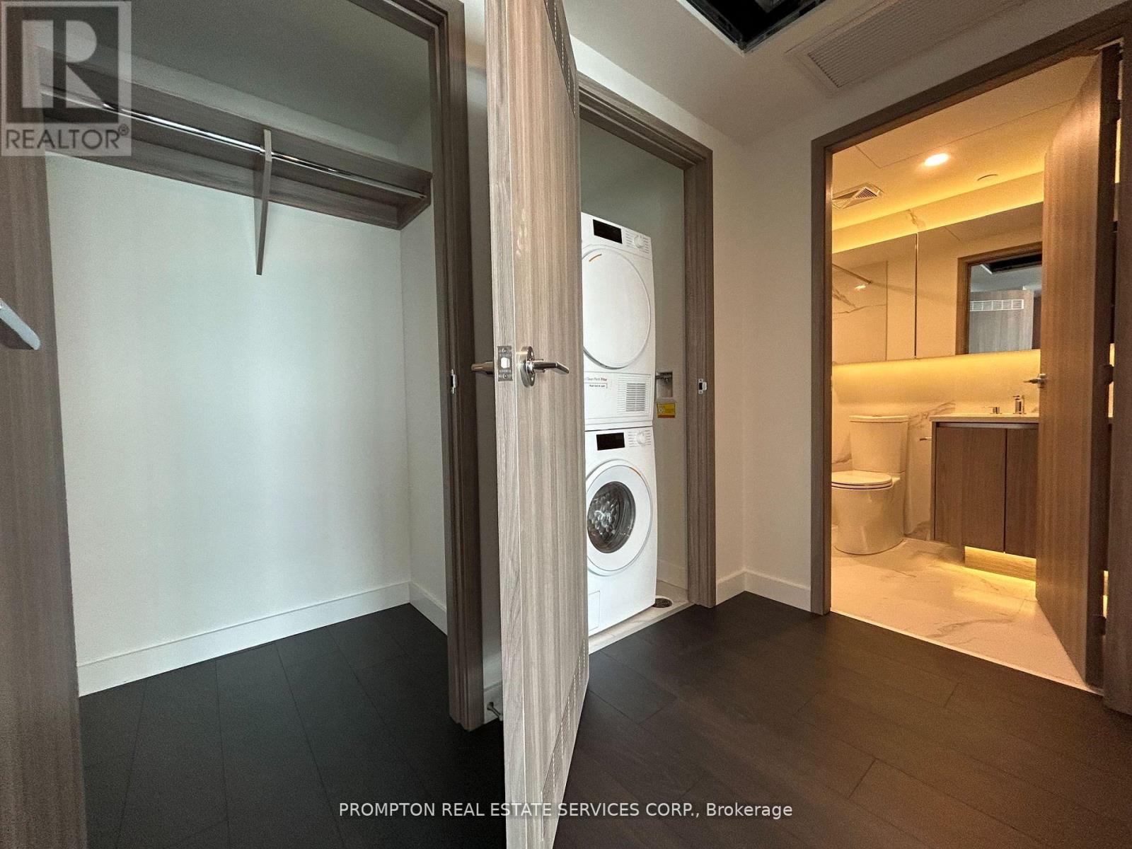5212 - 1 Concord Cityplace Way, Toronto, Ontario  M5V 0X3 - Photo 4 - C13825338