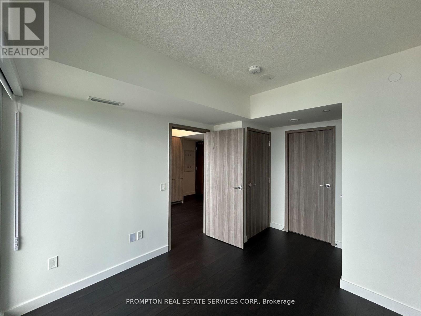 5212 - 1 Concord Cityplace Way, Toronto, Ontario  M5V 0X3 - Photo 7 - C13825338