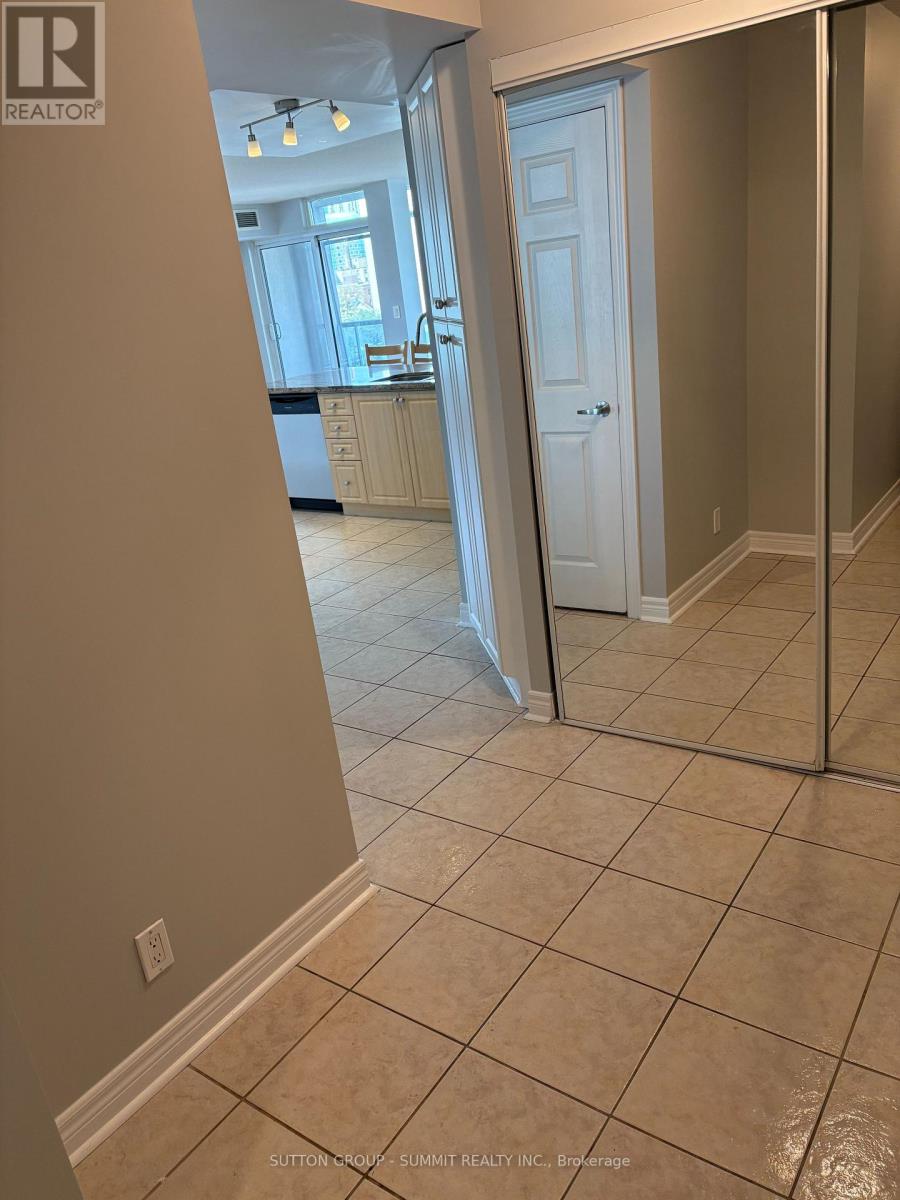 805 - 225 Wellesley Street E, Toronto, Ontario  M4X 1X8 - Photo 14 - C13825388