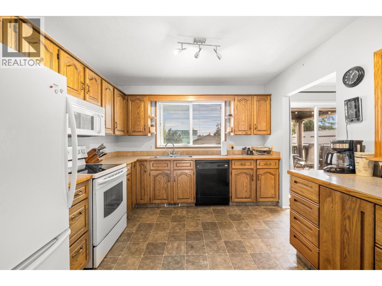 821 5th Avenue, Kimberley, British Columbia V1A 2T5 - Photo 7 - 10401044