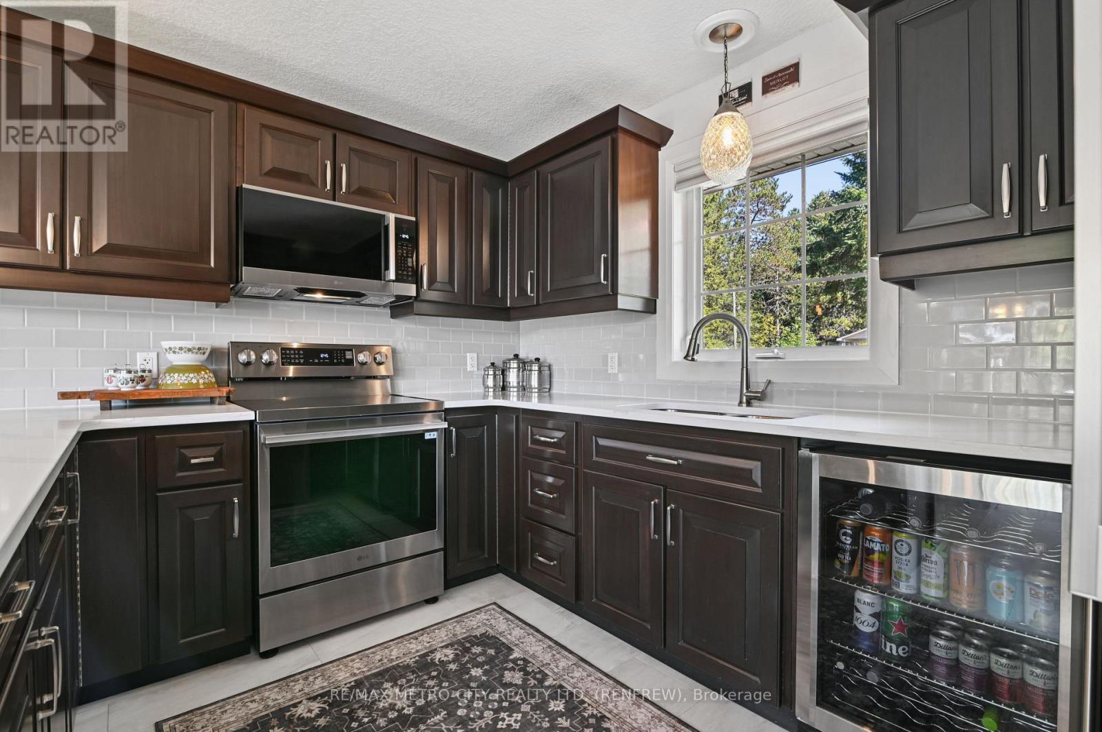 144 Flying Club Road, Greater Madawaska, Ontario  K0J 2R0 - Photo 16 - X13825464
