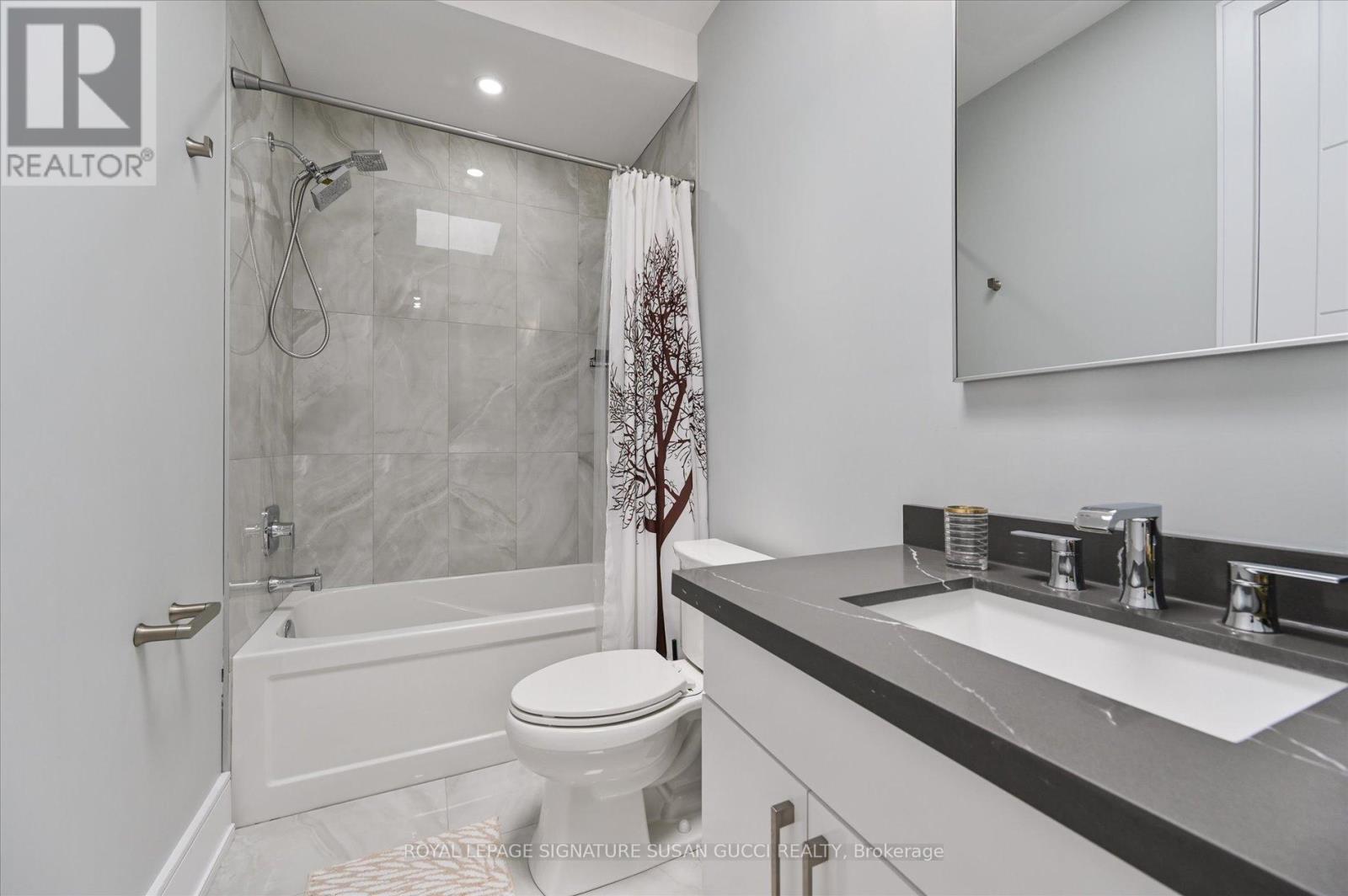 96 Squires Avenue, Toronto, Ontario  M4B 2S1 - Photo 30 - E13825316