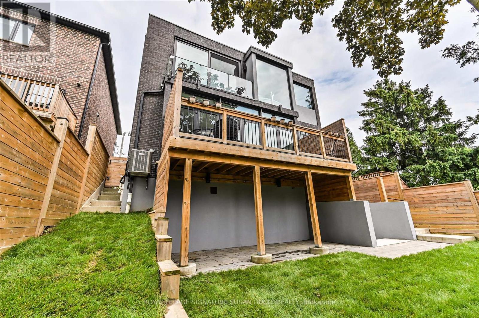 96 Squires Avenue, Toronto, Ontario  M4B 2S1 - Photo 48 - E13825316