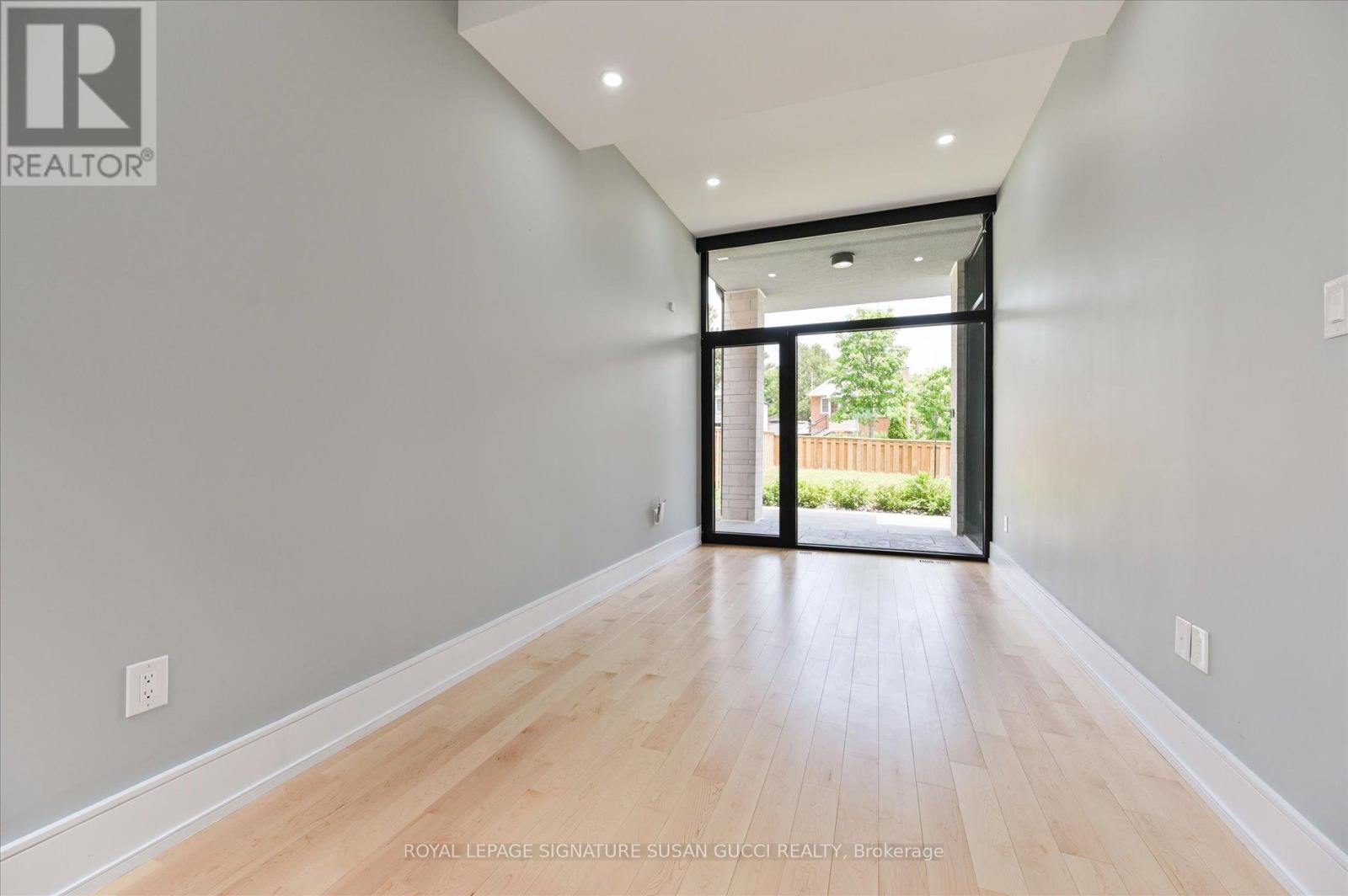 96 Squires Avenue, Toronto, Ontario  M4B 2S1 - Photo 6 - E13825316