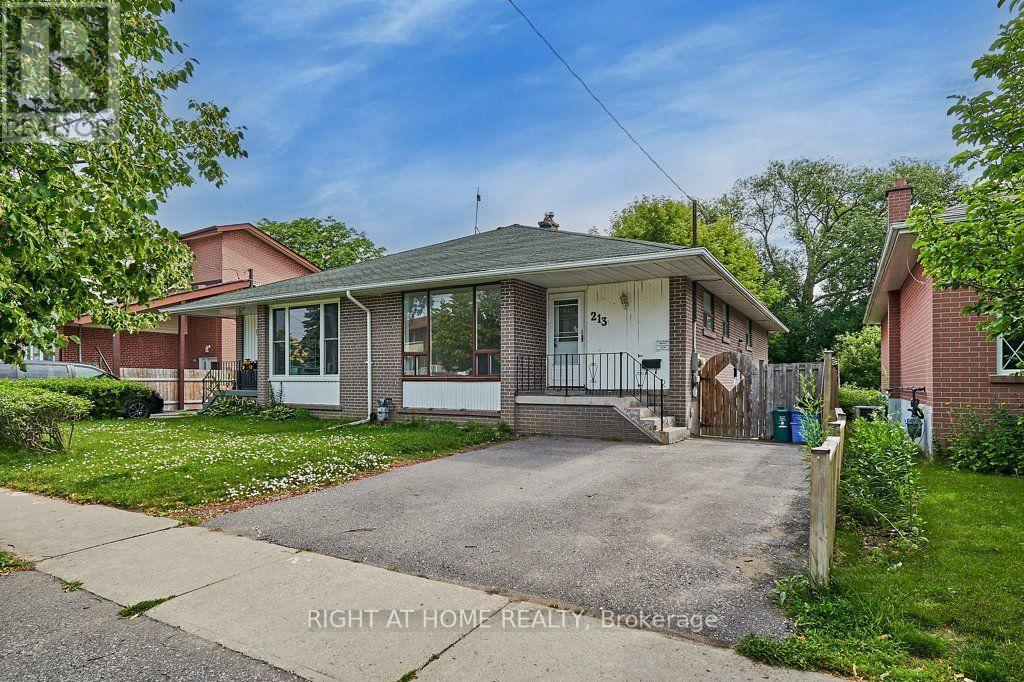 213 CABOT STREET, Oshawa, Ontario