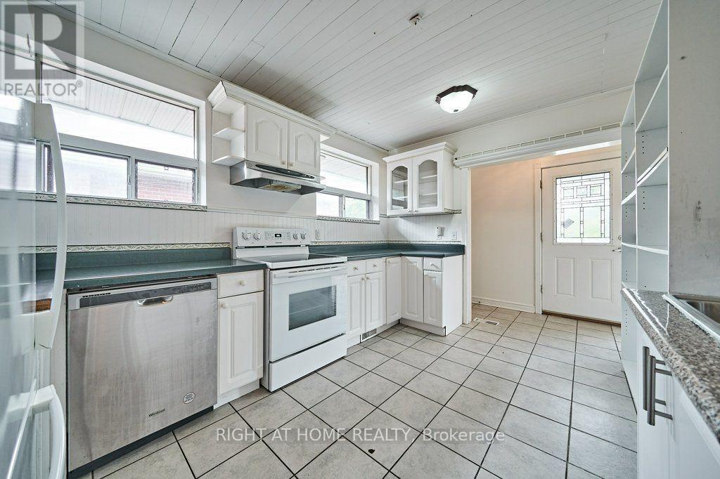 213 Cabot Street, Oshawa, Ontario  L1J 5S2 - Photo 8 - E13825476