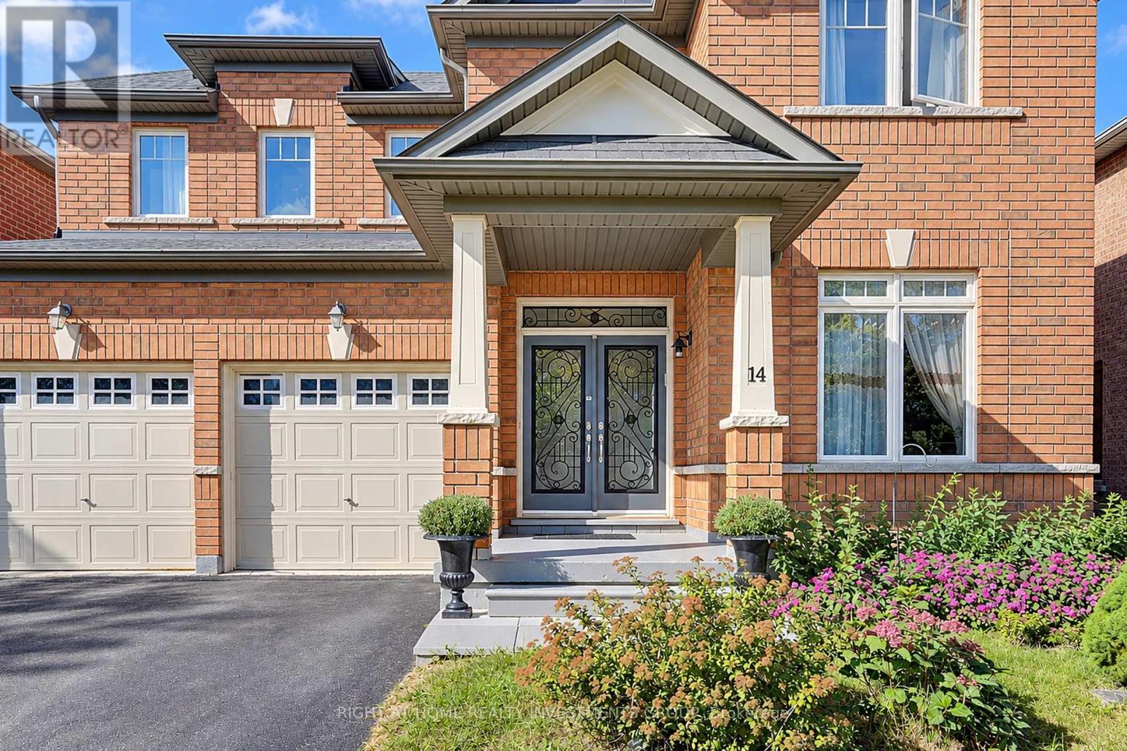 14 Shiner Drive, Richmond Hill, Ontario  L4E 4V5 - Photo 2 - N13825374