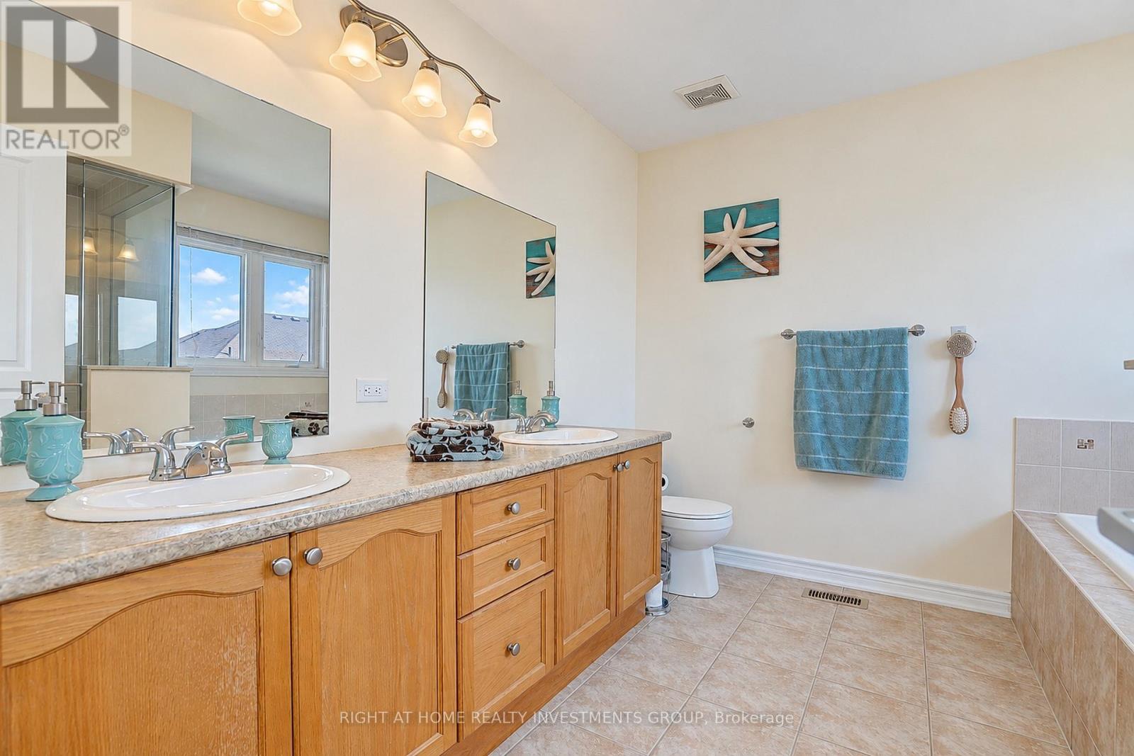 14 Shiner Drive, Richmond Hill, Ontario  L4E 4V5 - Photo 36 - N13825374