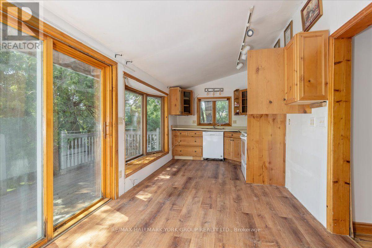 311 Lake Drive N, Georgina, Ontario  L4P 3C8 - Photo 16 - N13825430