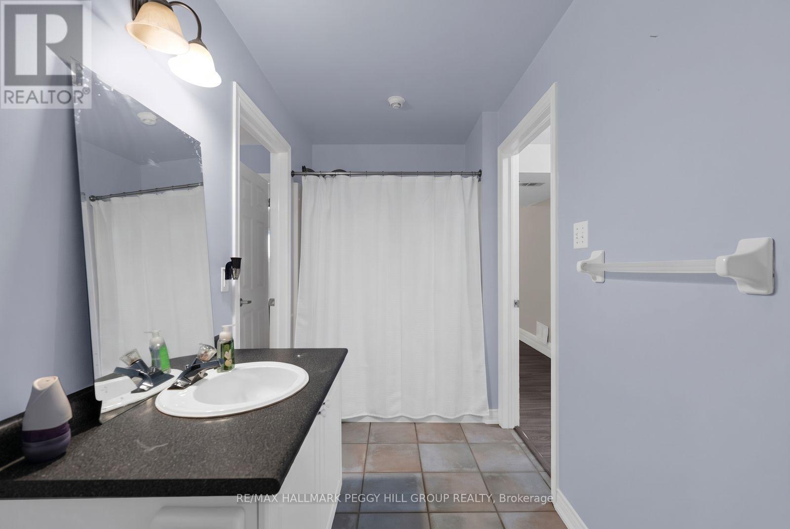 184 Golden Meadow Road, Barrie, Ontario L4N 9R6 - Photo 12 - S13825420