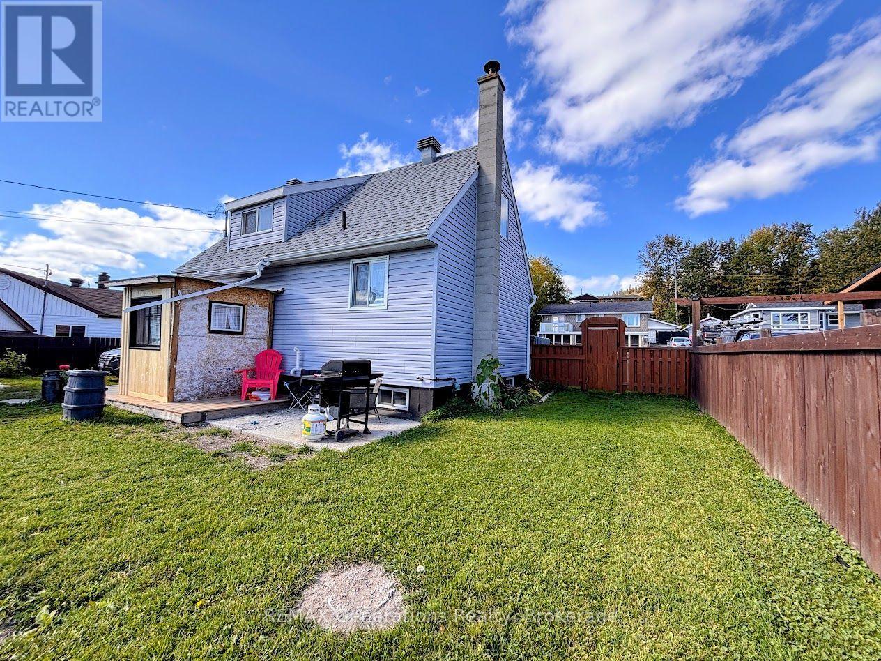 18 Swallow Drive, Manitouwadge, Ontario  P0T 2C0 - Photo 33 - X13245016