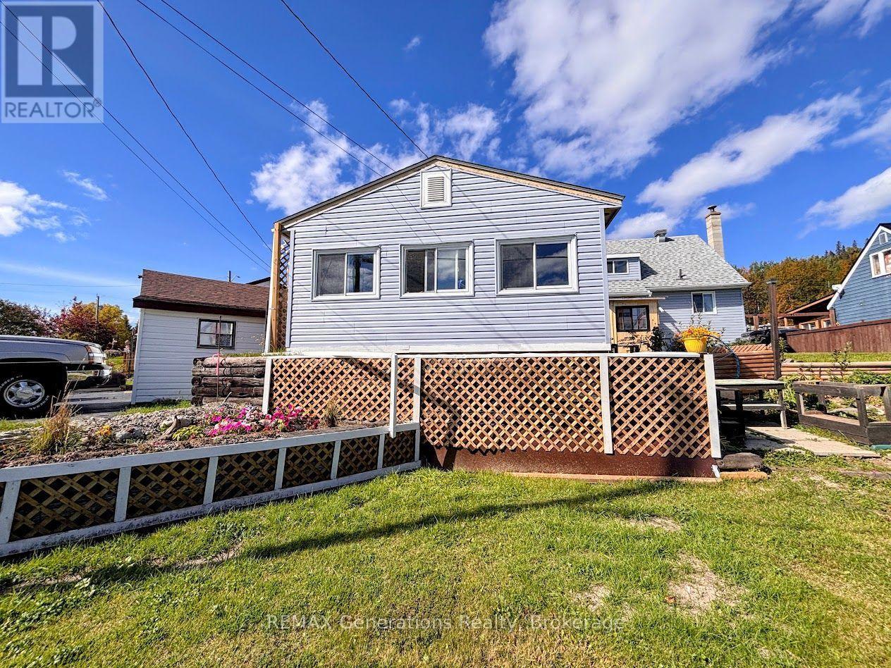 18 Swallow Drive, Manitouwadge, Ontario  P0T 2C0 - Photo 38 - X13245016