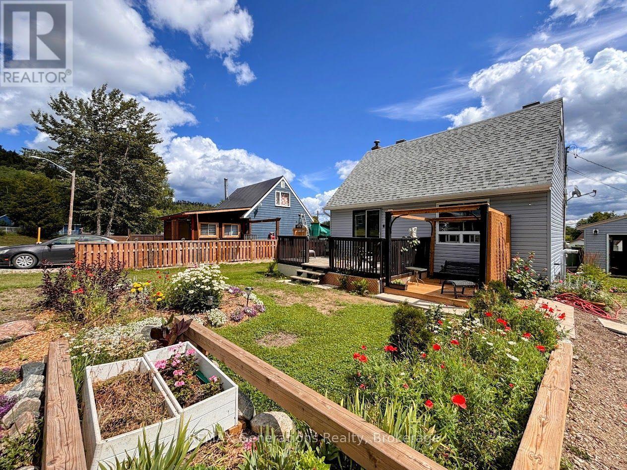 18 Swallow Drive, Manitouwadge, Ontario  P0T 2C0 - Photo 31 - X13245016
