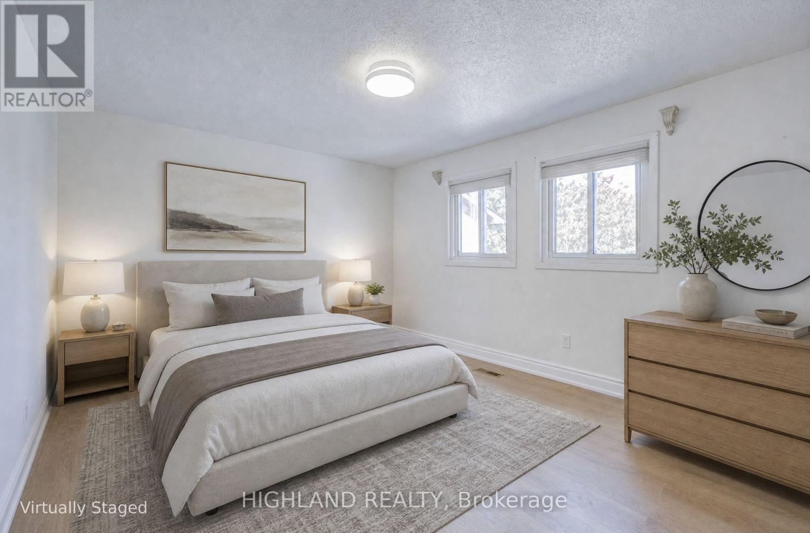 4066 Wycliffe Way, Mississauga, Ontario  L5C 3S1 - Photo 9 - W13825194
