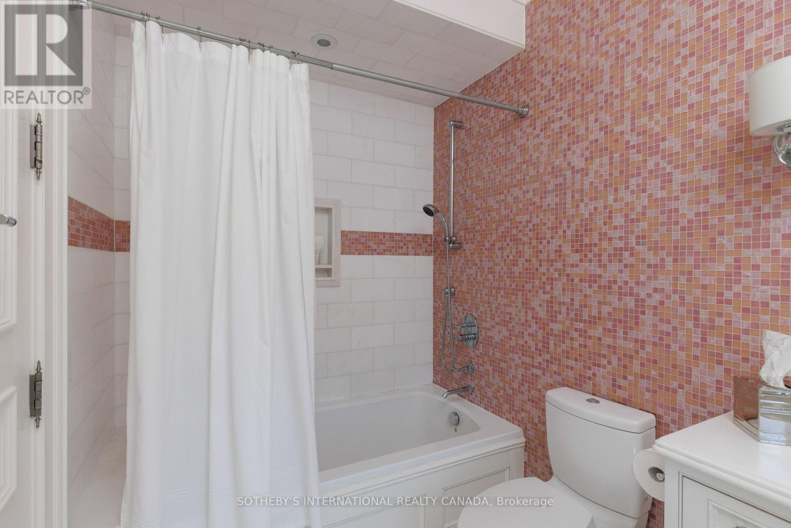 50 Queen Marys Drive, Toronto, Ontario  M8X 1S4 - Photo 30 - W13825204