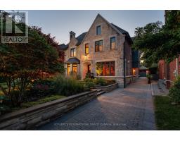 50 QUEEN MARYS DRIVE, Toronto, Ontario