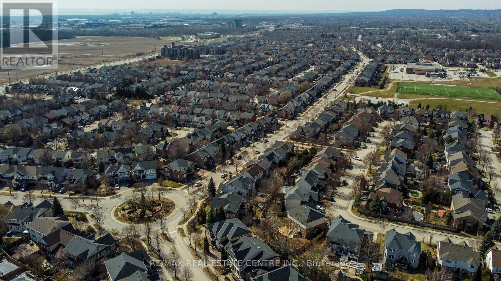 5940 Blue Spruce Avenue, Burlington, Ontario  L7L 6T2 - Photo 49 - W13825274