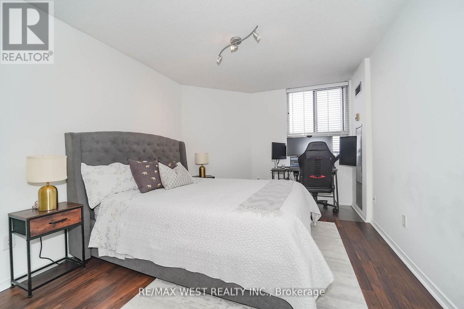 Ph10 - 234 Albion Road, Toronto, Ontario  M9W 6A7 - Photo 5 - W13825294