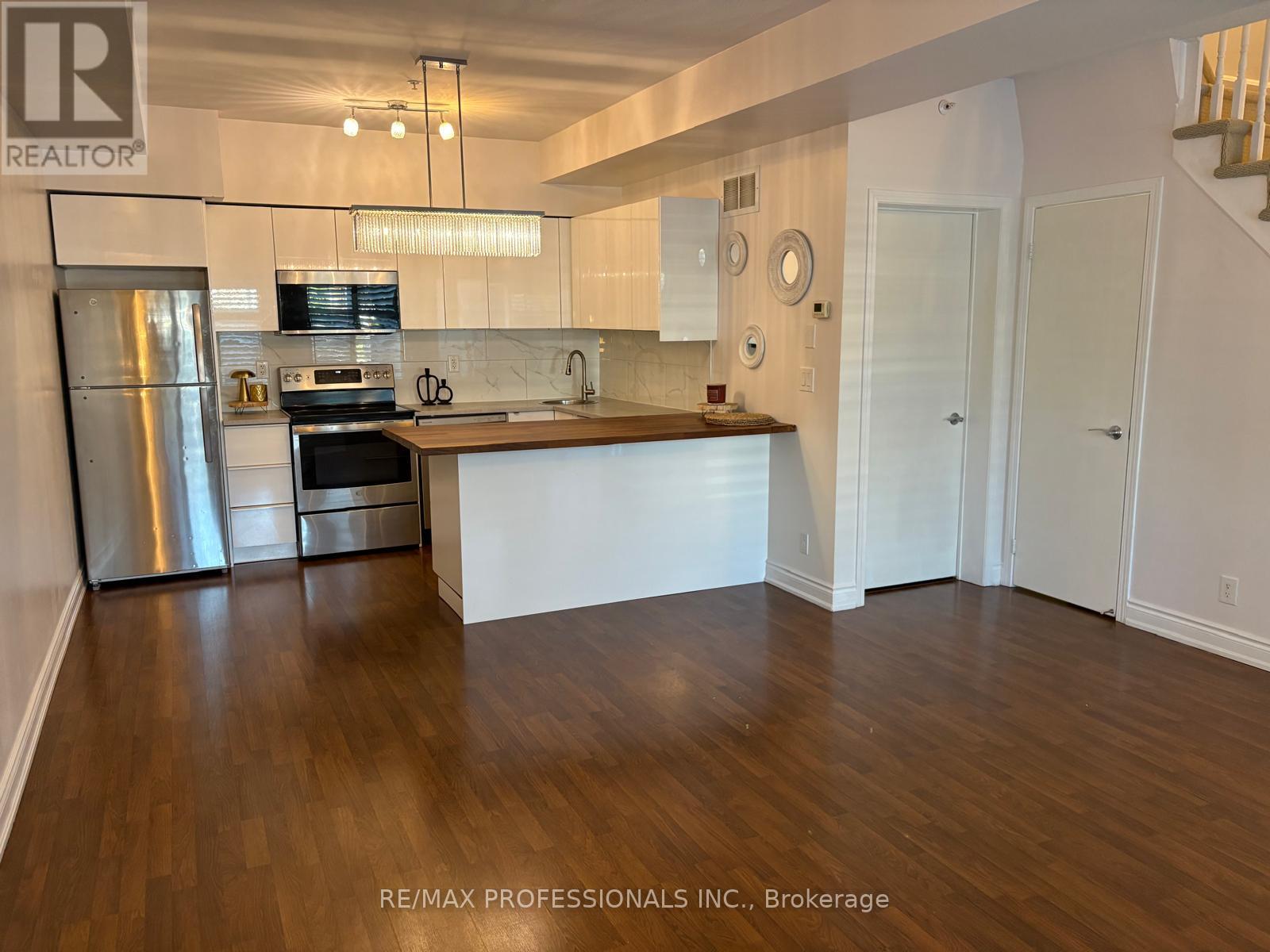 104 - 5 Richgrove Drive E, Toronto, Ontario  M9R 0A3 - Photo 10 - W13825342