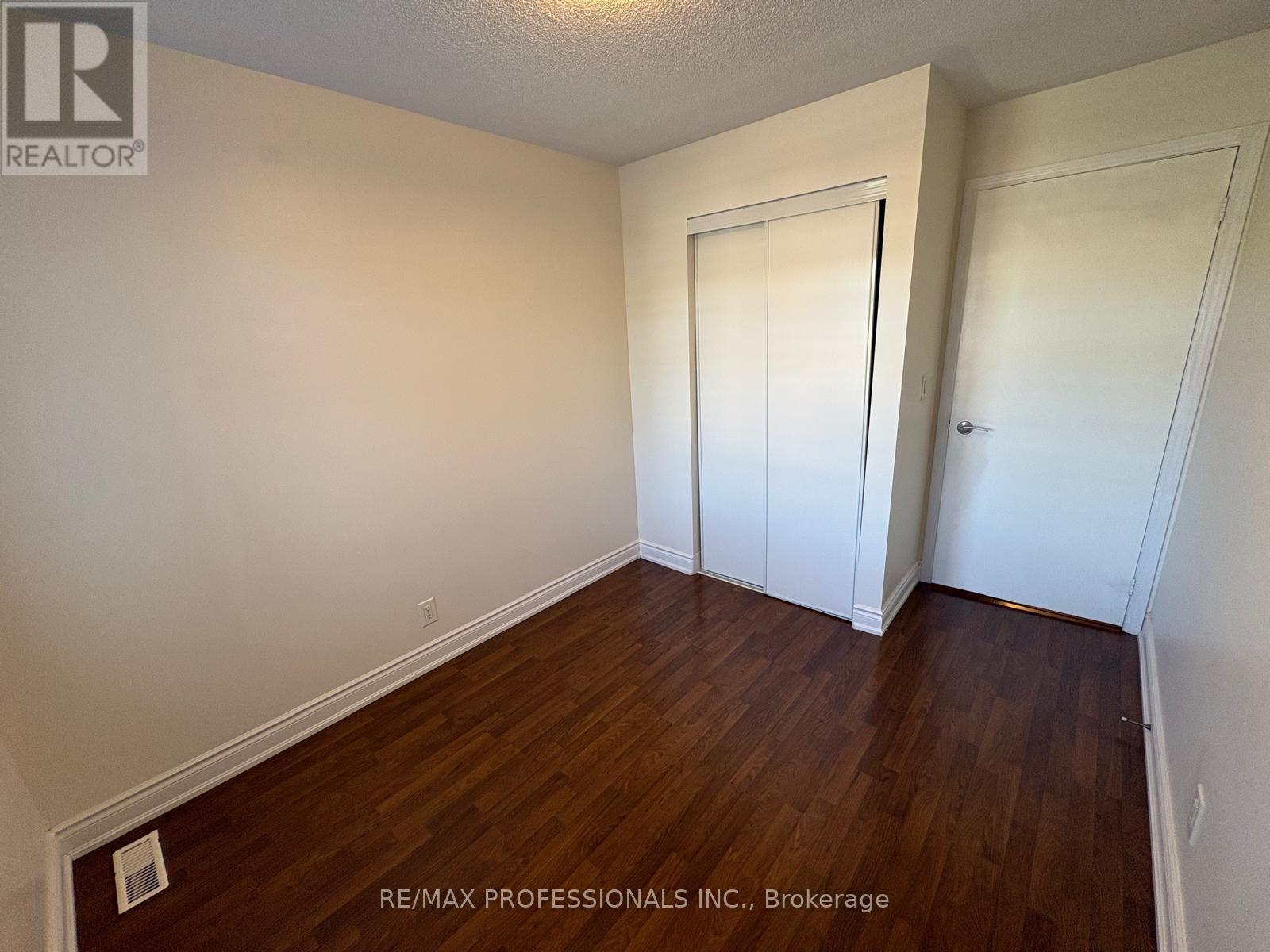 104 - 5 Richgrove Drive E, Toronto, Ontario  M9R 0A3 - Photo 26 - W13825342