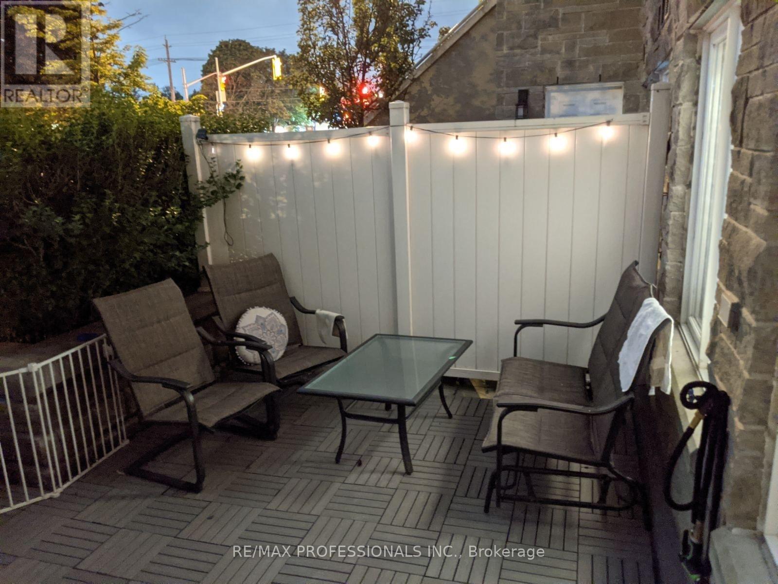 104 - 5 Richgrove Drive E, Toronto, Ontario  M9R 0A3 - Photo 3 - W13825342
