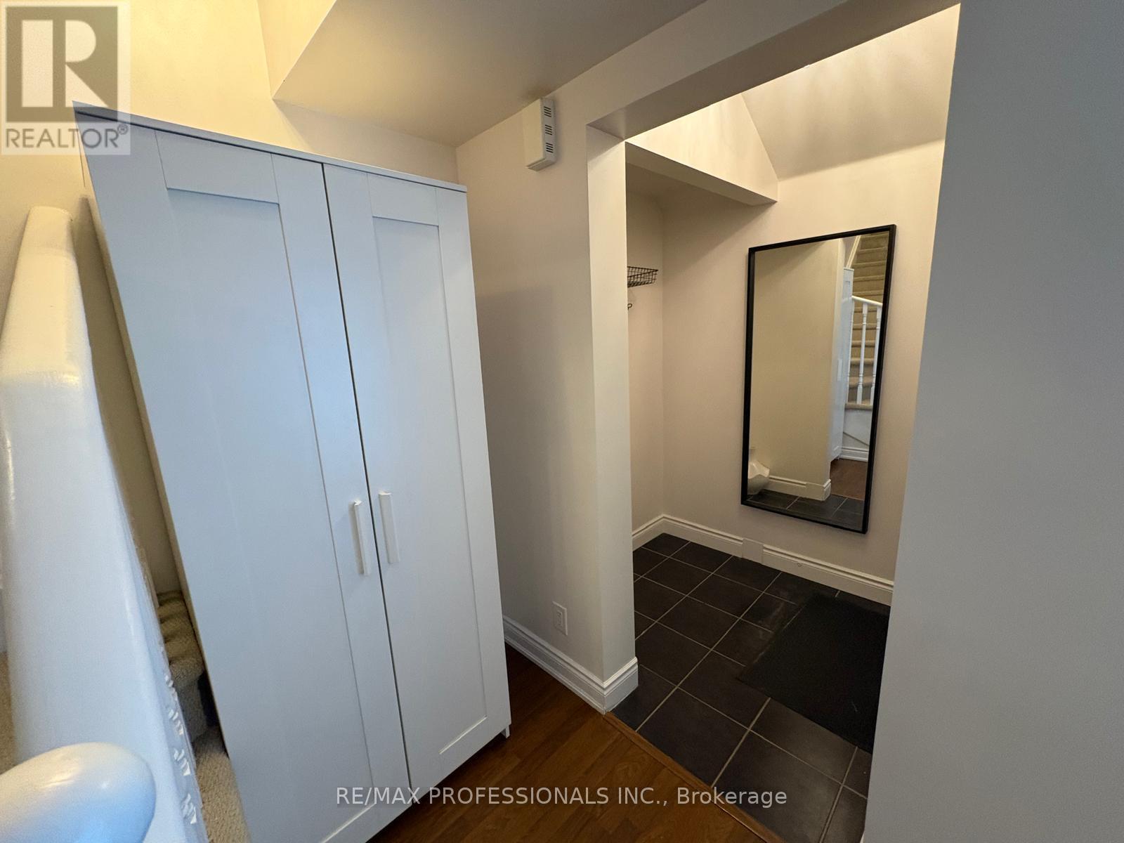 104 - 5 Richgrove Drive E, Toronto, Ontario  M9R 0A3 - Photo 6 - W13825342