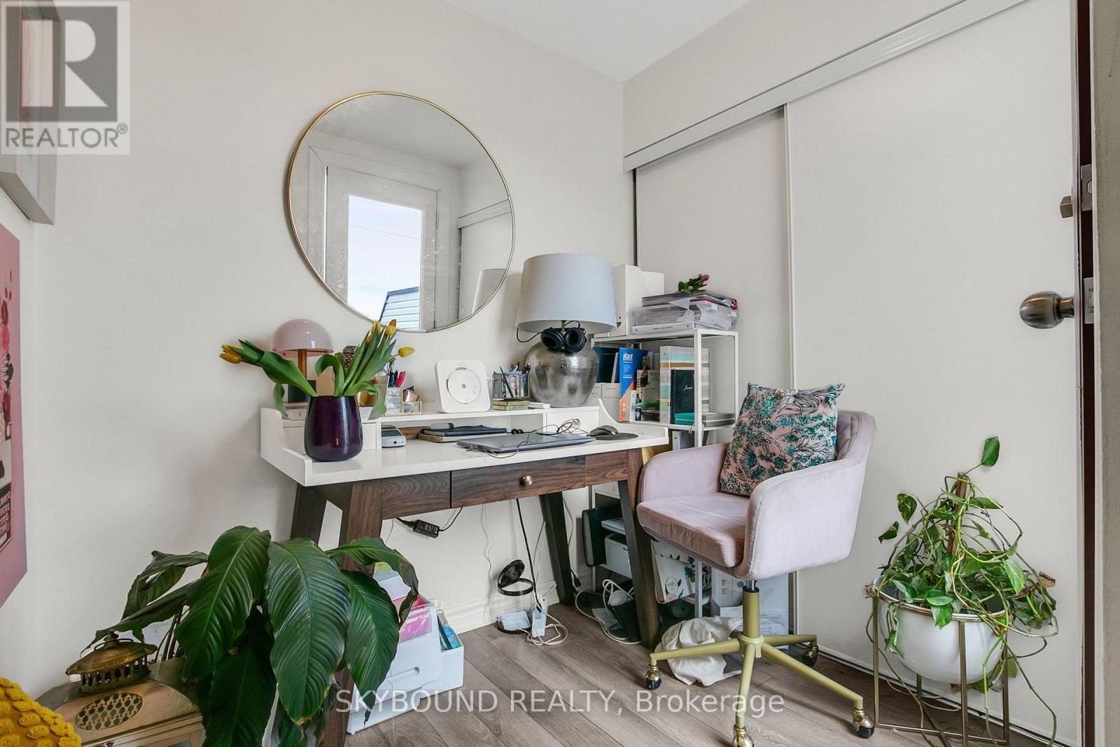 380 Hopewell Avenue, Toronto, Ontario  M6E 2S2 - Photo 19 - W13825446