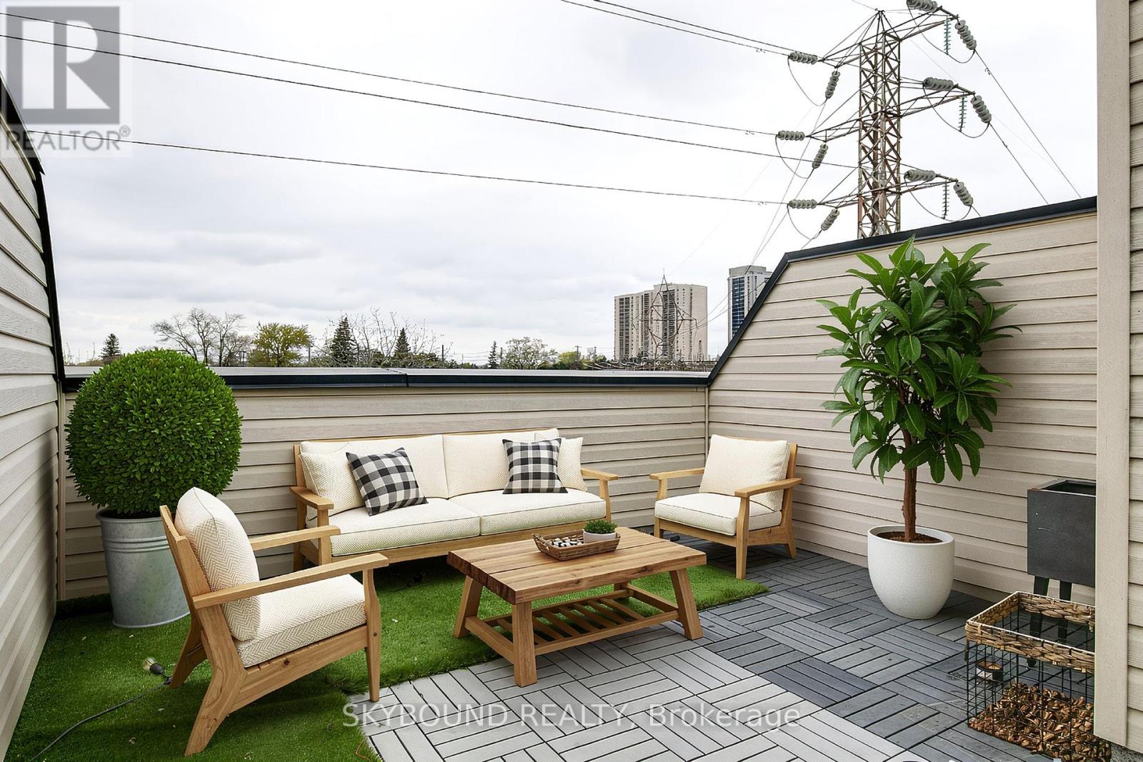 380 Hopewell Avenue, Toronto, Ontario  M6E 2S2 - Photo 21 - W13825446