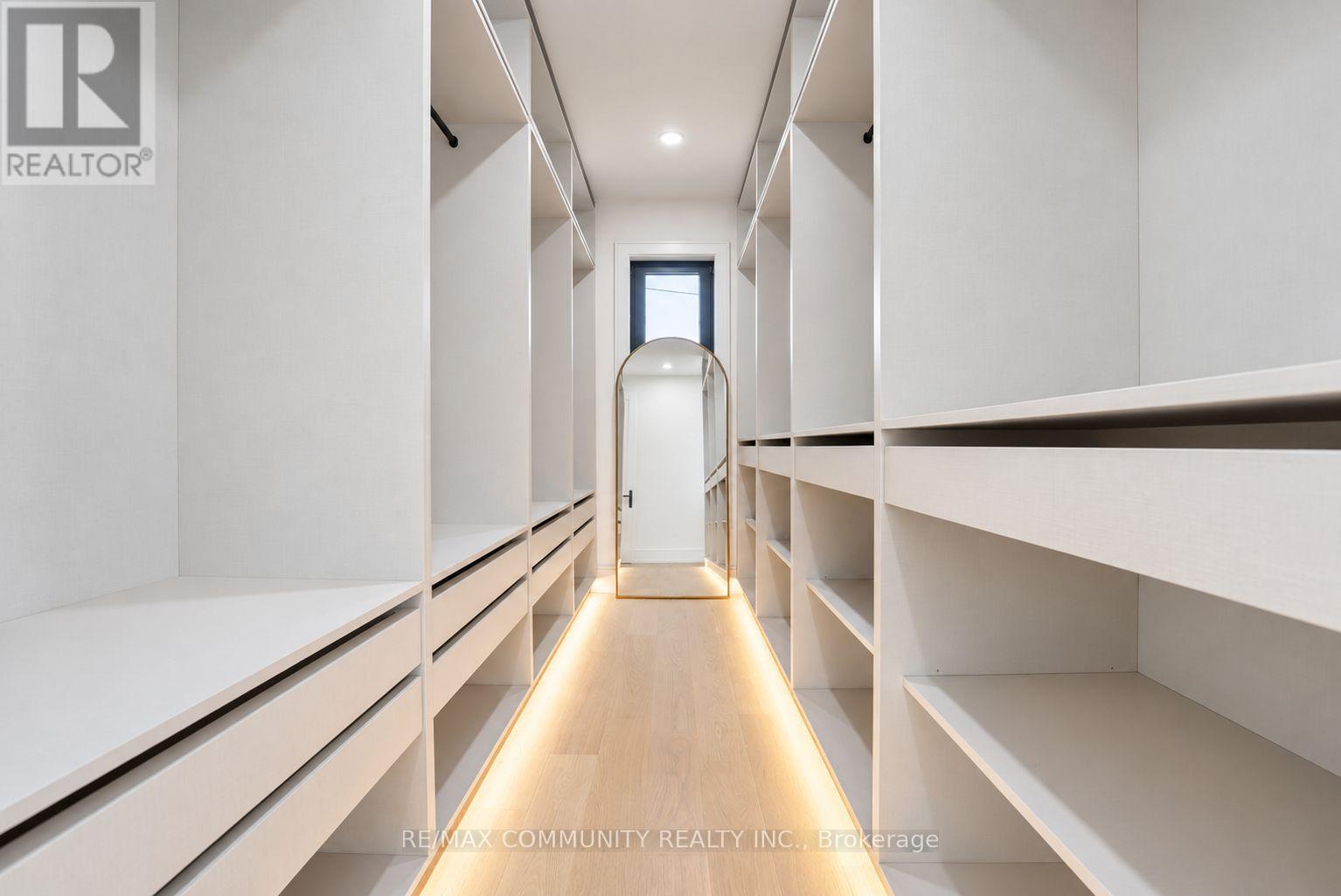 1349 Melton Drive, Mississauga, Ontario L4Y 1L6 - Photo 22 - W13825470