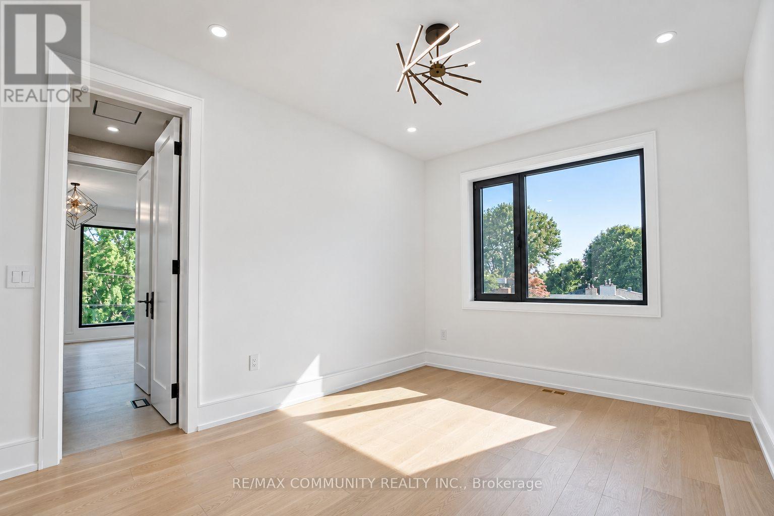 1349 Melton Drive, Mississauga, Ontario L4Y 1L6 - Photo 26 - W13825470