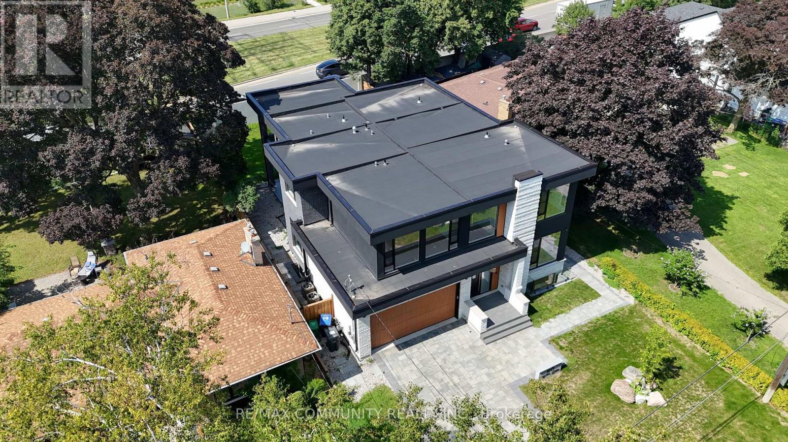 1349 Melton Drive, Mississauga, Ontario L4Y 1L6 - Photo 42 - W13825470