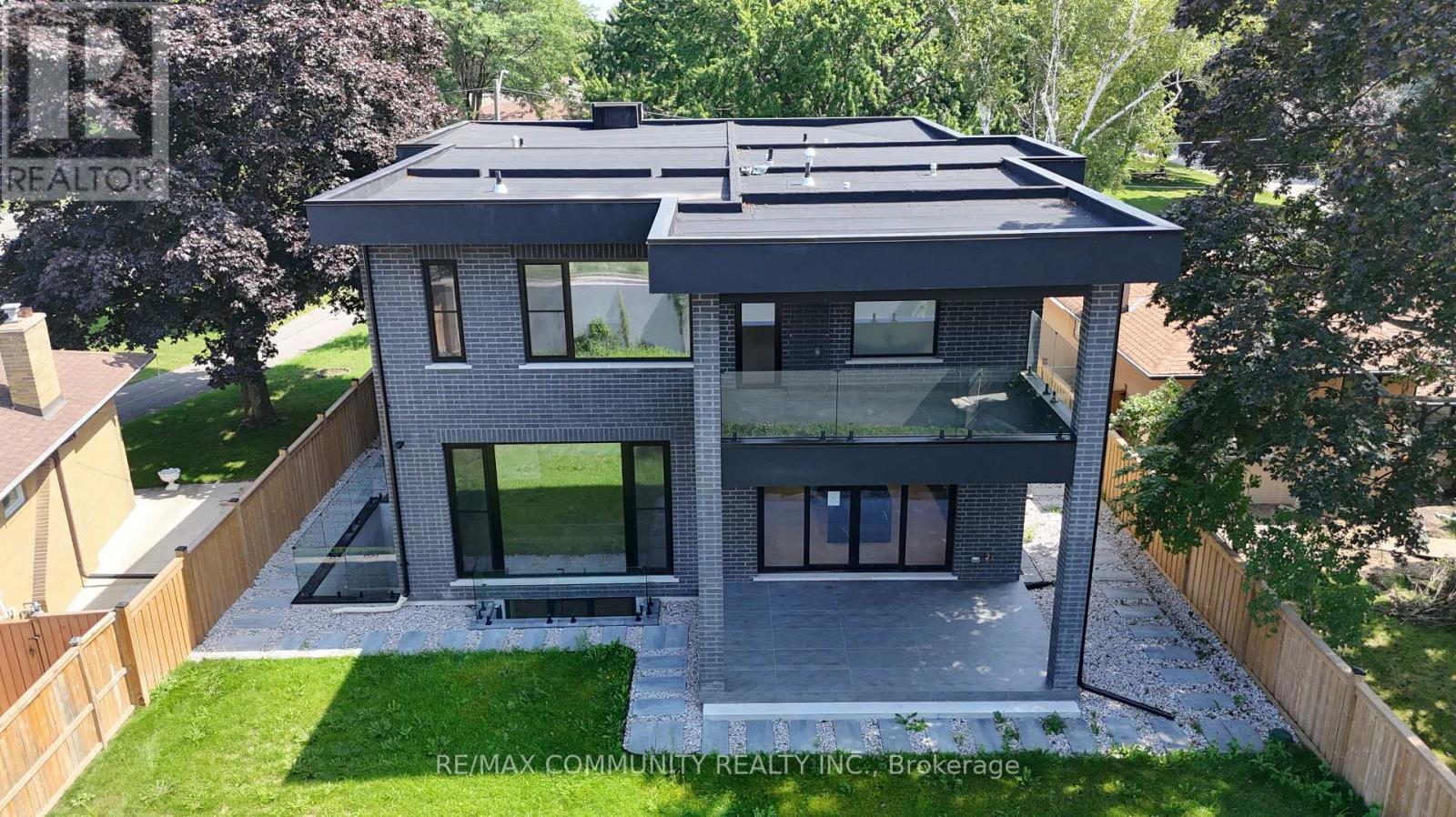 1349 Melton Drive, Mississauga, Ontario L4Y 1L6 - Photo 43 - W13825470