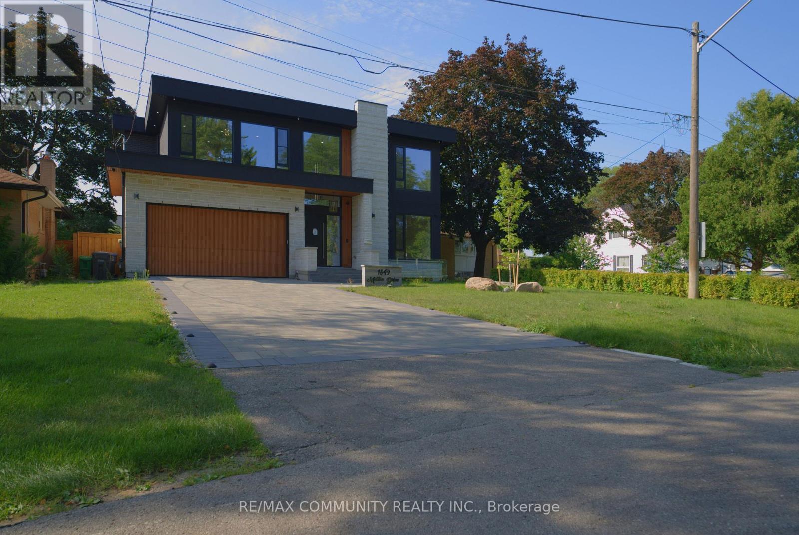 1349 Melton Drive, Mississauga, Ontario L4Y 1L6 - Photo 45 - W13825470