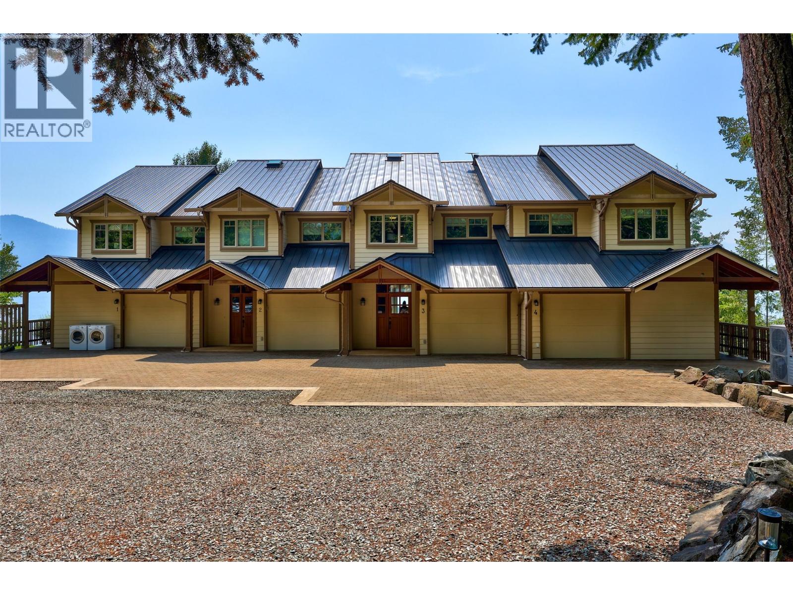 1959 BRISTOW Road Unit# 3, North Shuswap, British Columbia