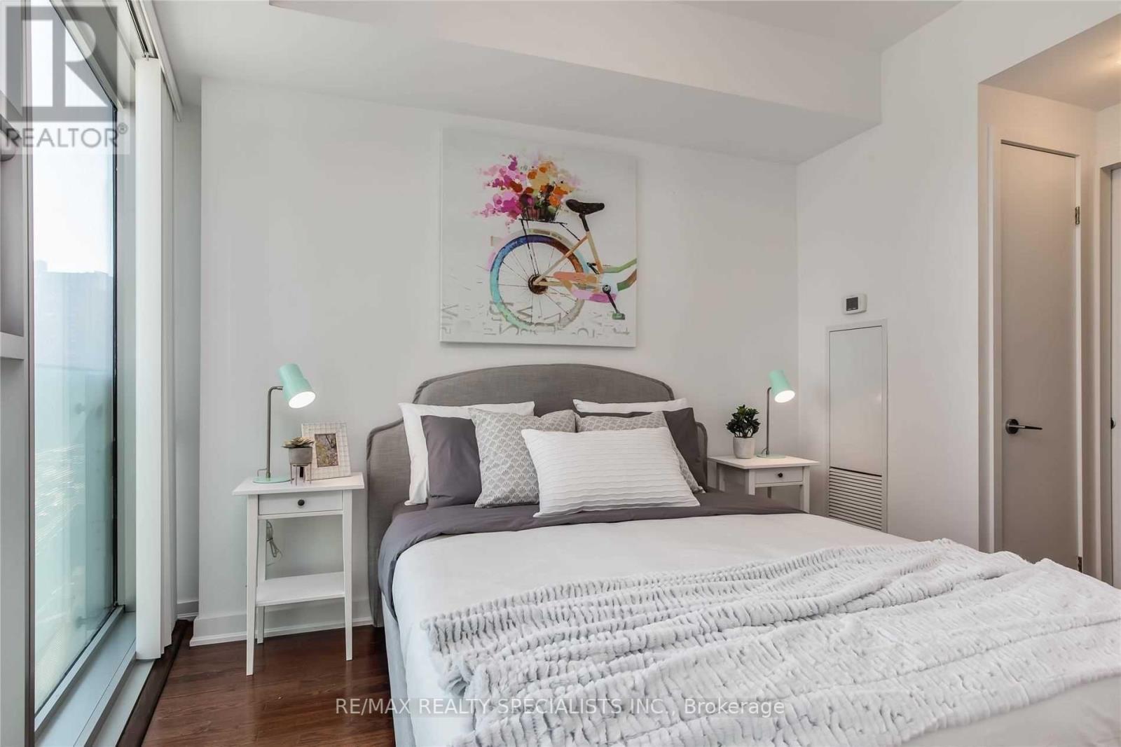 703 - 12 York Street, Toronto, Ontario  M5J 0A9 - Photo 8 - C13823998