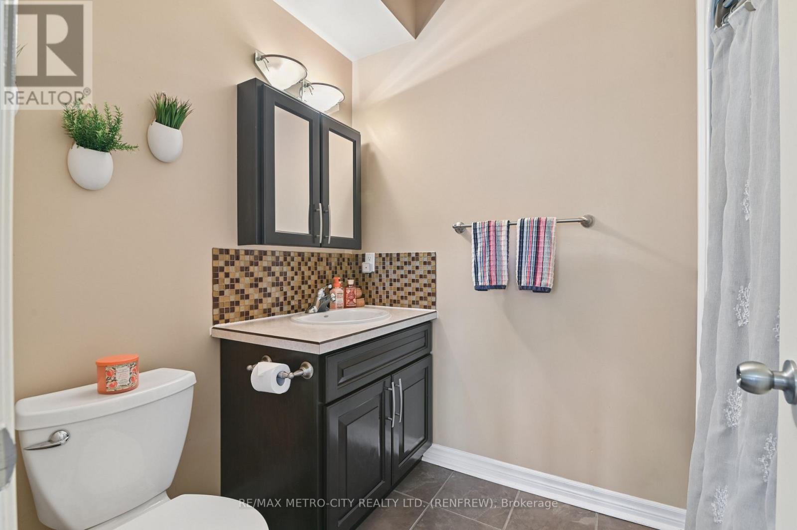 144 Flying Club Road, Greater Madawaska, Ontario  K0J 2R0 - Photo 33 - X13825464