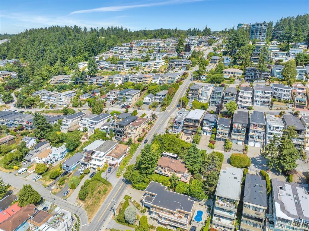 14810 Prospect Avenue, White Rock, British Columbia  V4B 2B1 - Photo 32 - R3134675