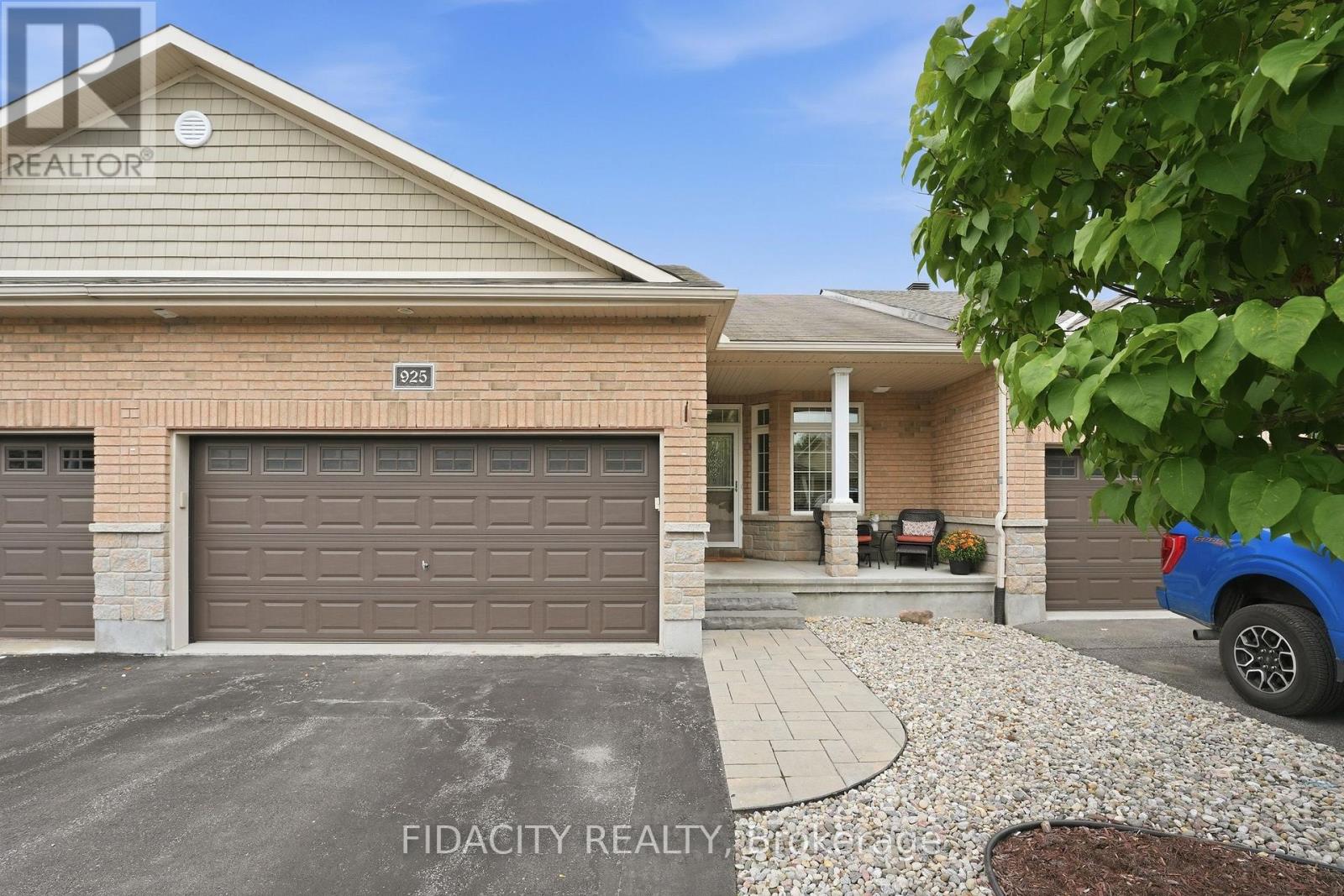 925 BURWASH LANDING, ottawa, Ontario