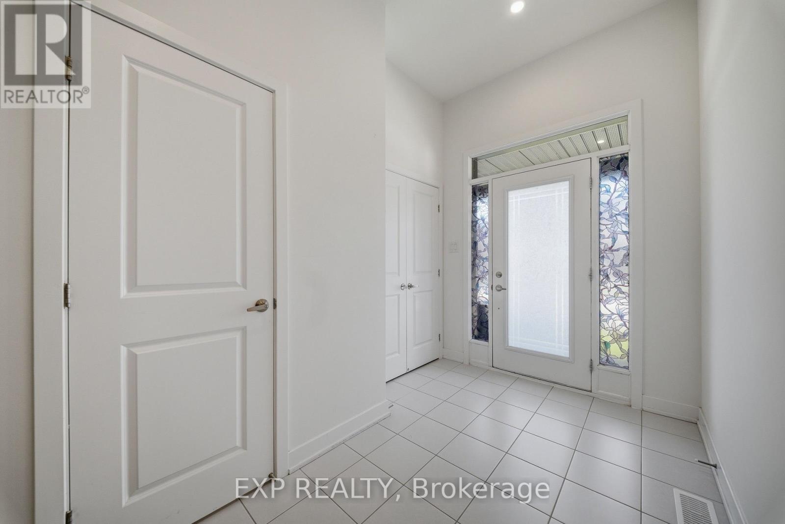 57 Robusta Lane, Ottawa, Ontario  K2J 6Y7 - Photo 2 - X13825546
