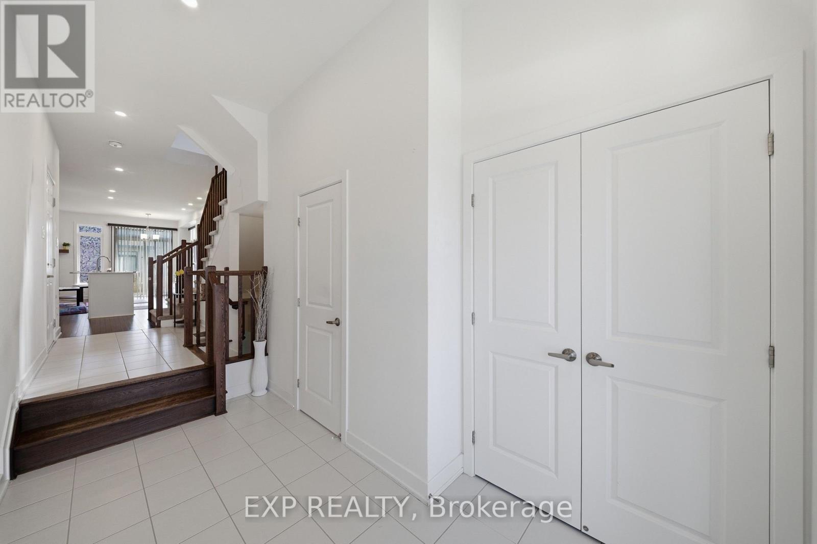 57 Robusta Lane, Ottawa, Ontario  K2J 6Y7 - Photo 3 - X13825546