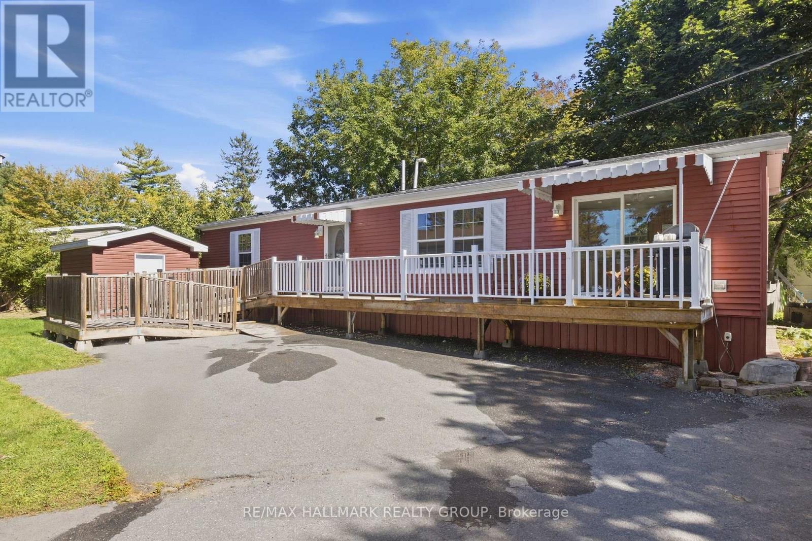 14 PACIFIC AVENUE, ottawa, Ontario