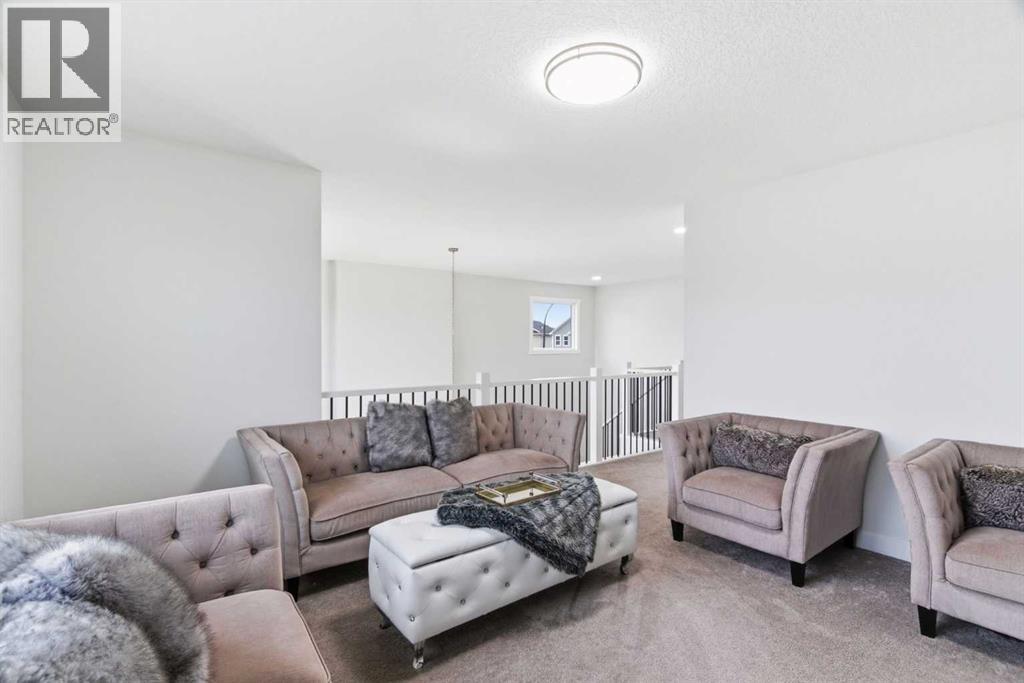 90 Saddlebred Place, Cochrane, Alberta  T4C 3E6 - Photo 18 - A2344625