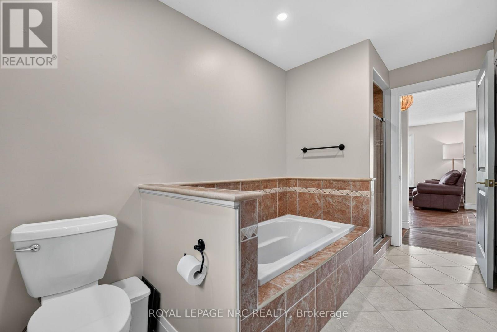 3474 Garrison Road, Fort Erie (Bertie Ridge), Ontario L0S 1N0 - Photo 18 - X13825538